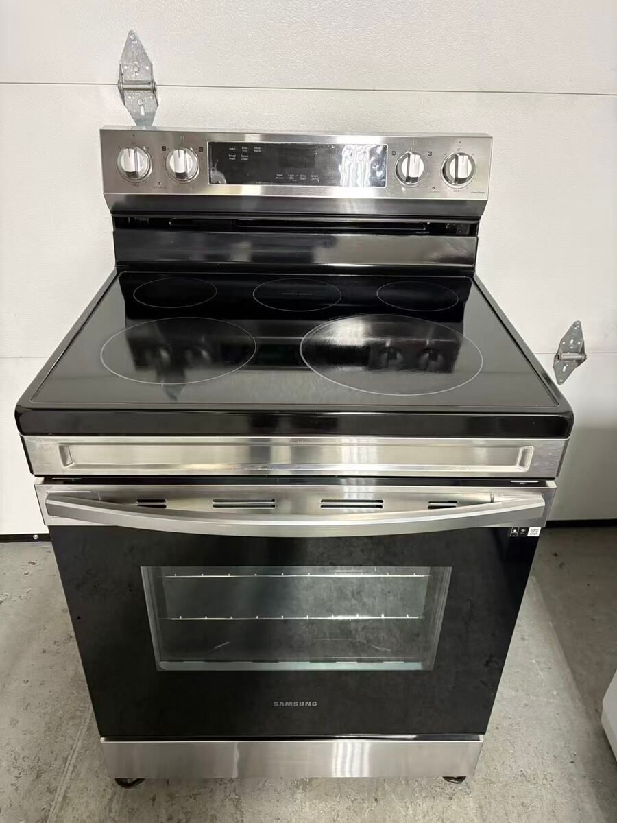 Samsung Samsung Electric Stove NE63A6111SS - View 7
