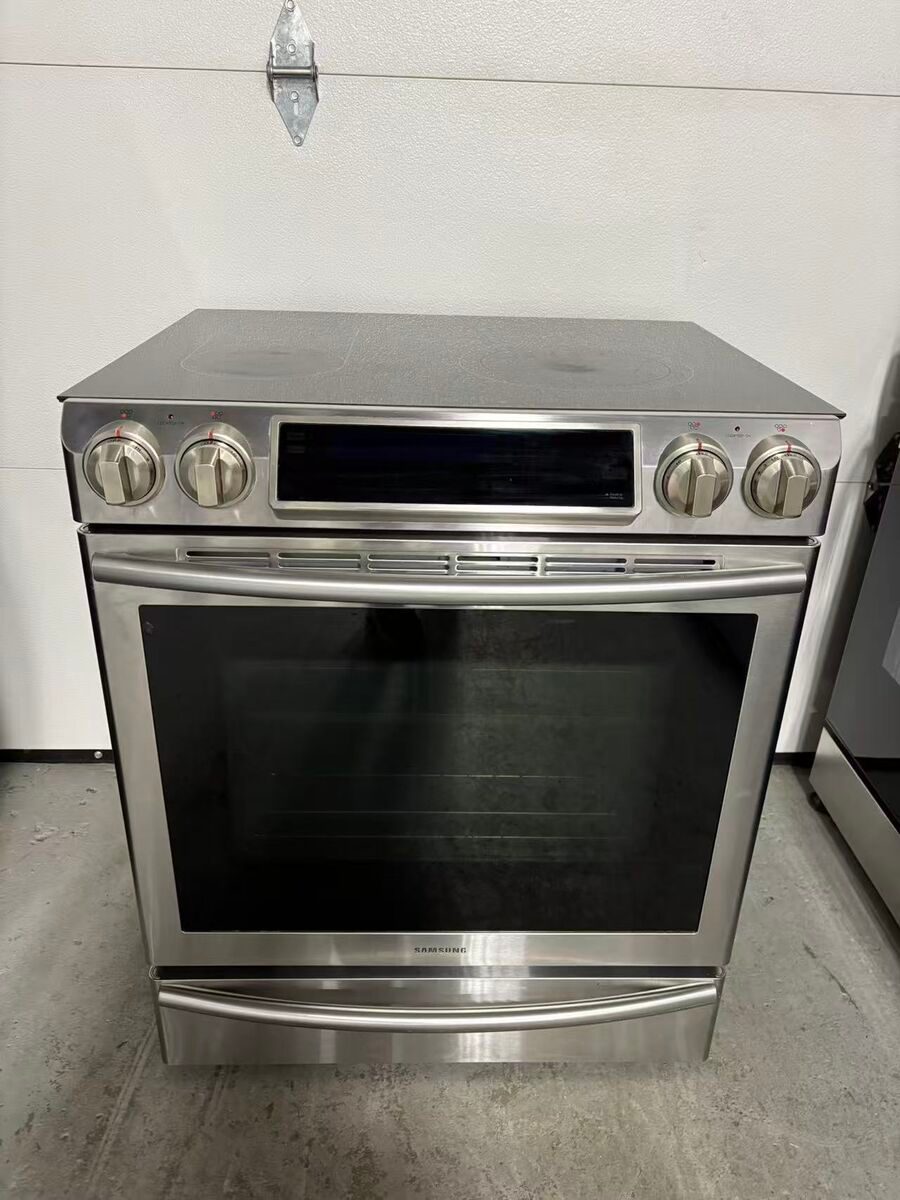 Samsung Samsung Electric Stove NE58F9710WS - View 2