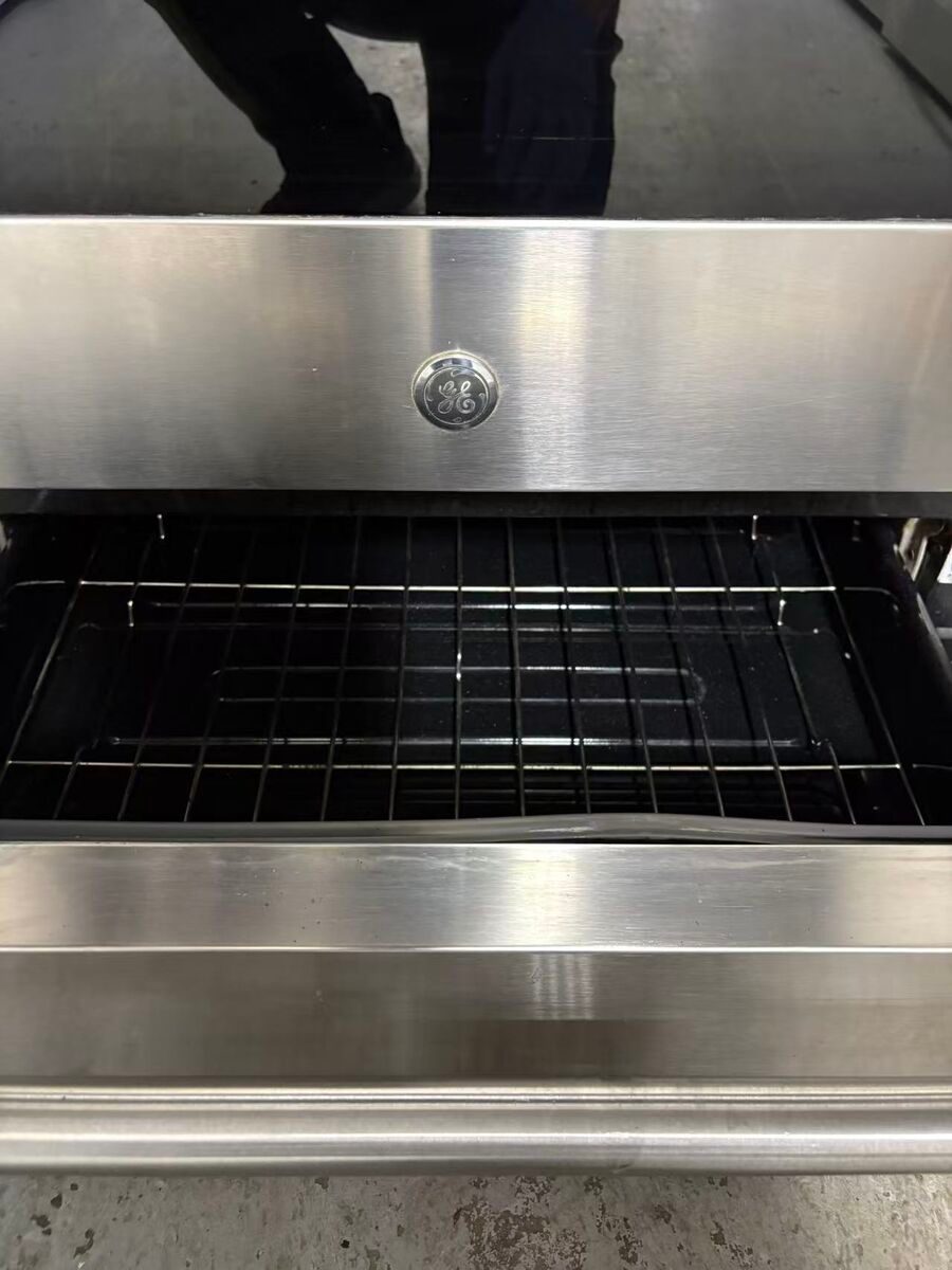 GE GE Cafe Gas stove CC2S985SET6SS - View 5