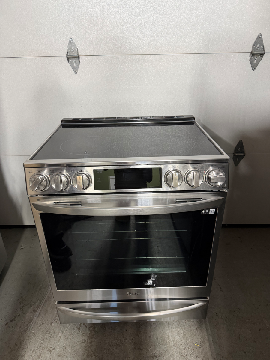 LG LG Stainless Steel Electric Range – Convection Oven FTQ307NWGXAC - View 2