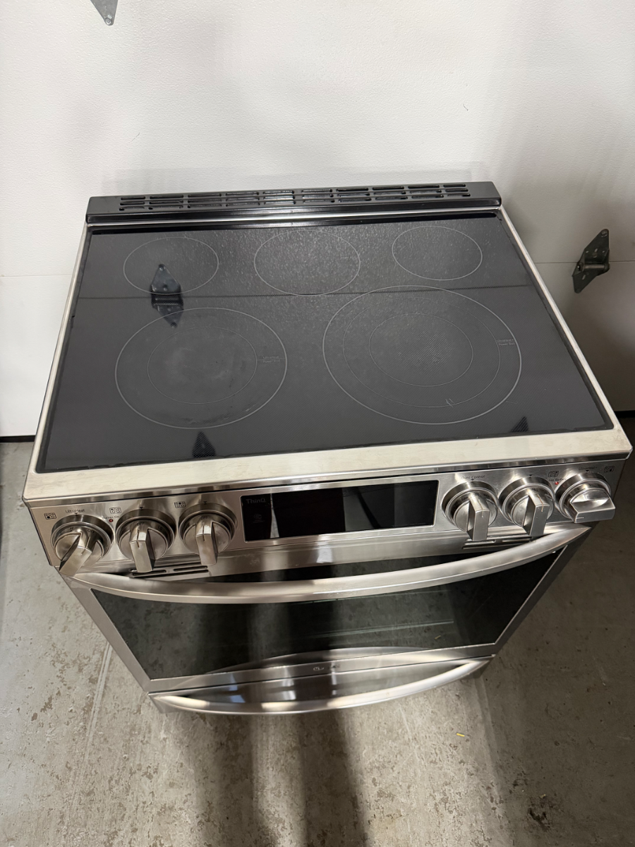 LG LG Stainless Steel Electric Range – Convection Oven FTQ307NWGXAC - View 3