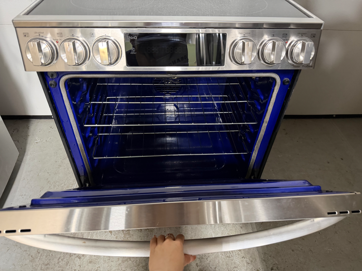 LG LG Stainless Steel Electric Range – Convection Oven FTQ307NWGXAC - View 5