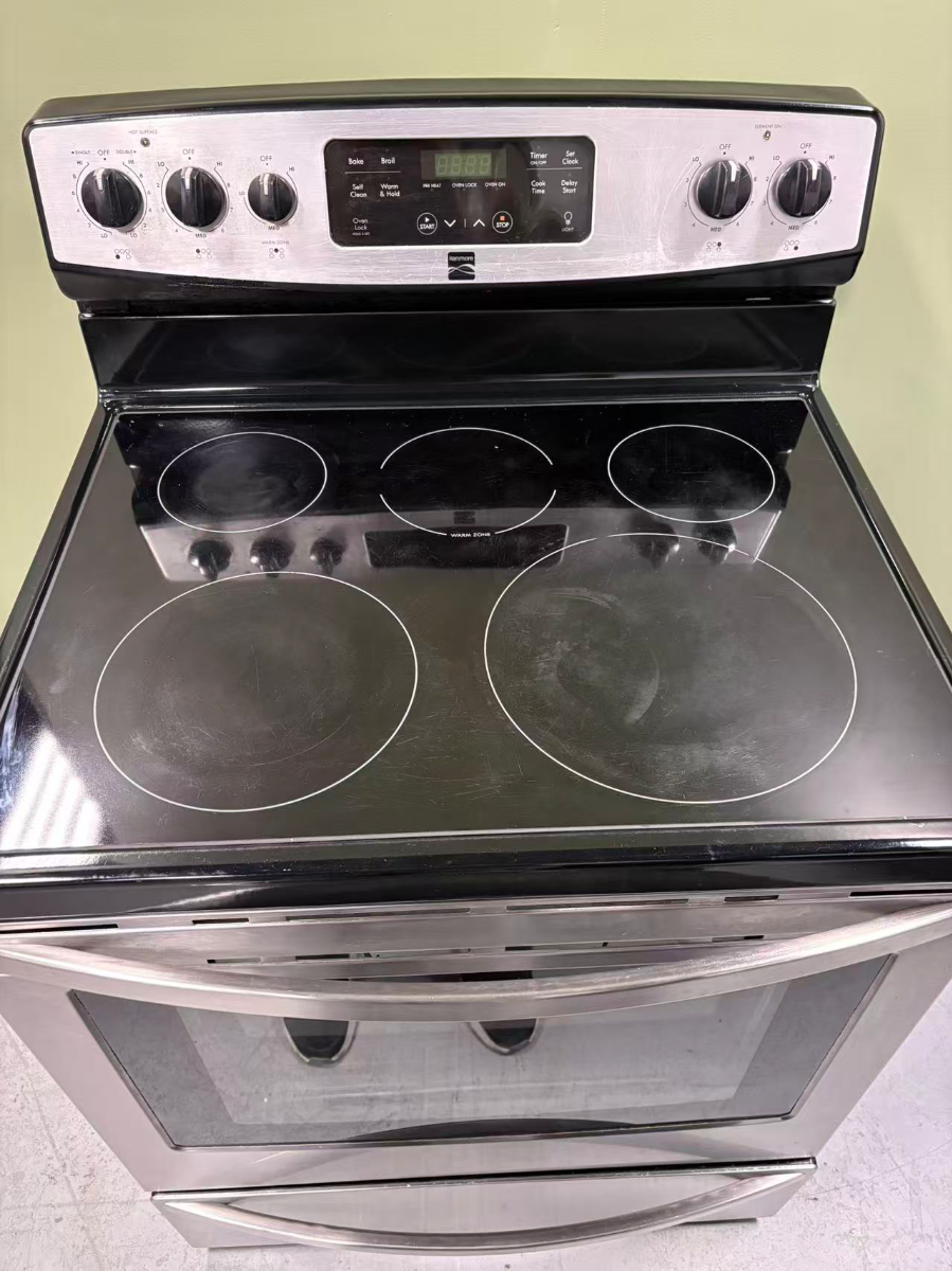 Kenmore Electric Stove 970C603430 - View 3
