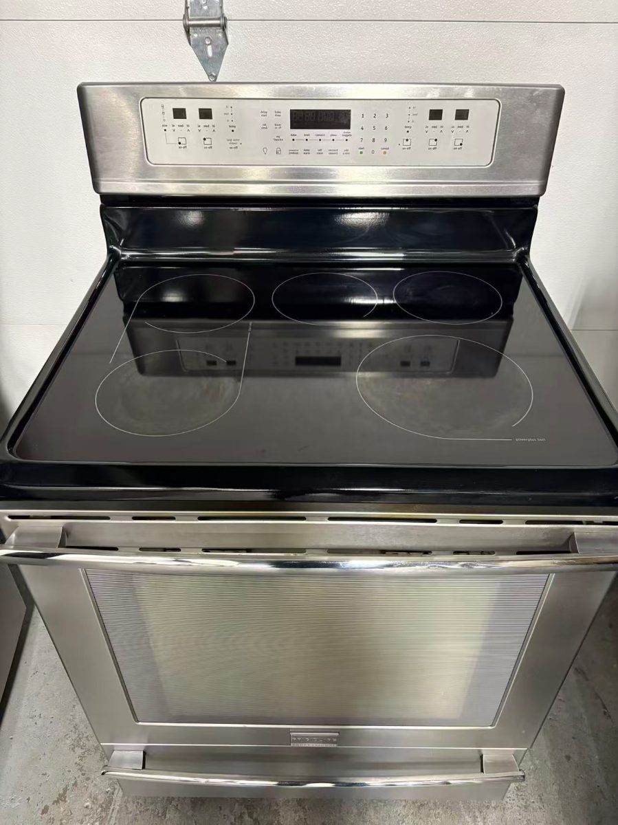 Frigidaire 30”Frigidaire Professional Stainless Steel Electric Range CPEF3081KFF - View 8
