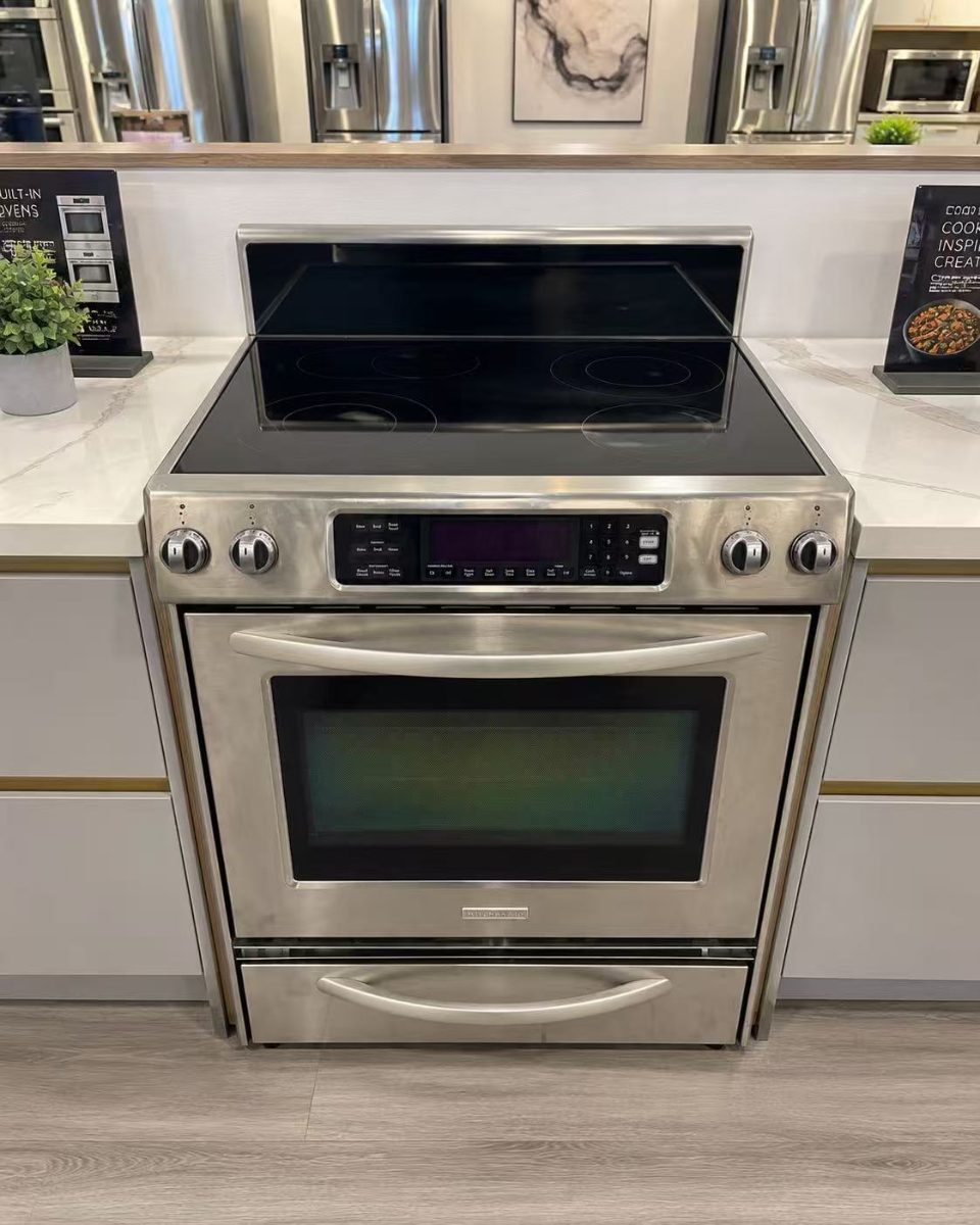 KitchenAid KitchenAid 30” Electric Convection Range – Model YKERS807SS02 YKERS807SS02