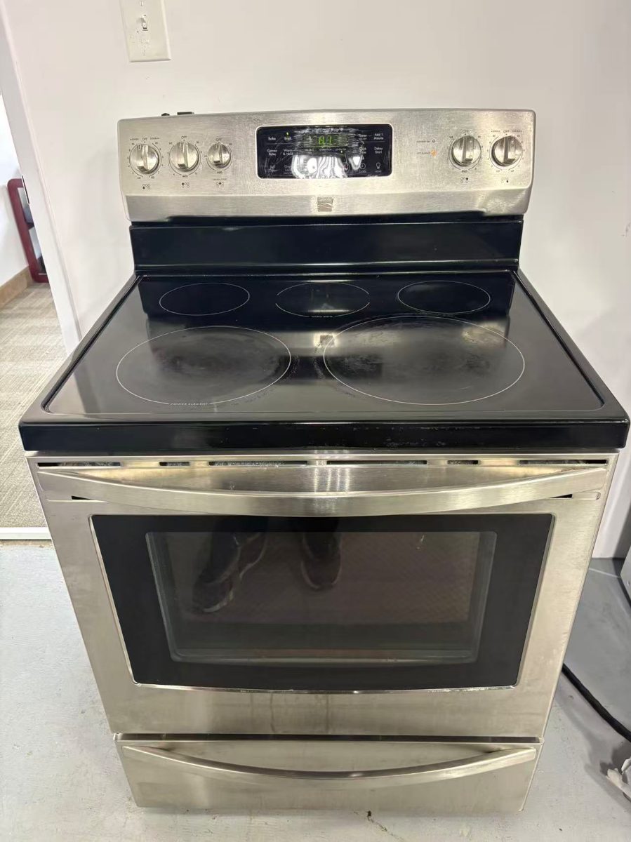 Kenmore 30” Electric Range – Convection Bake – Stainless Steel 970C633630 - View 3