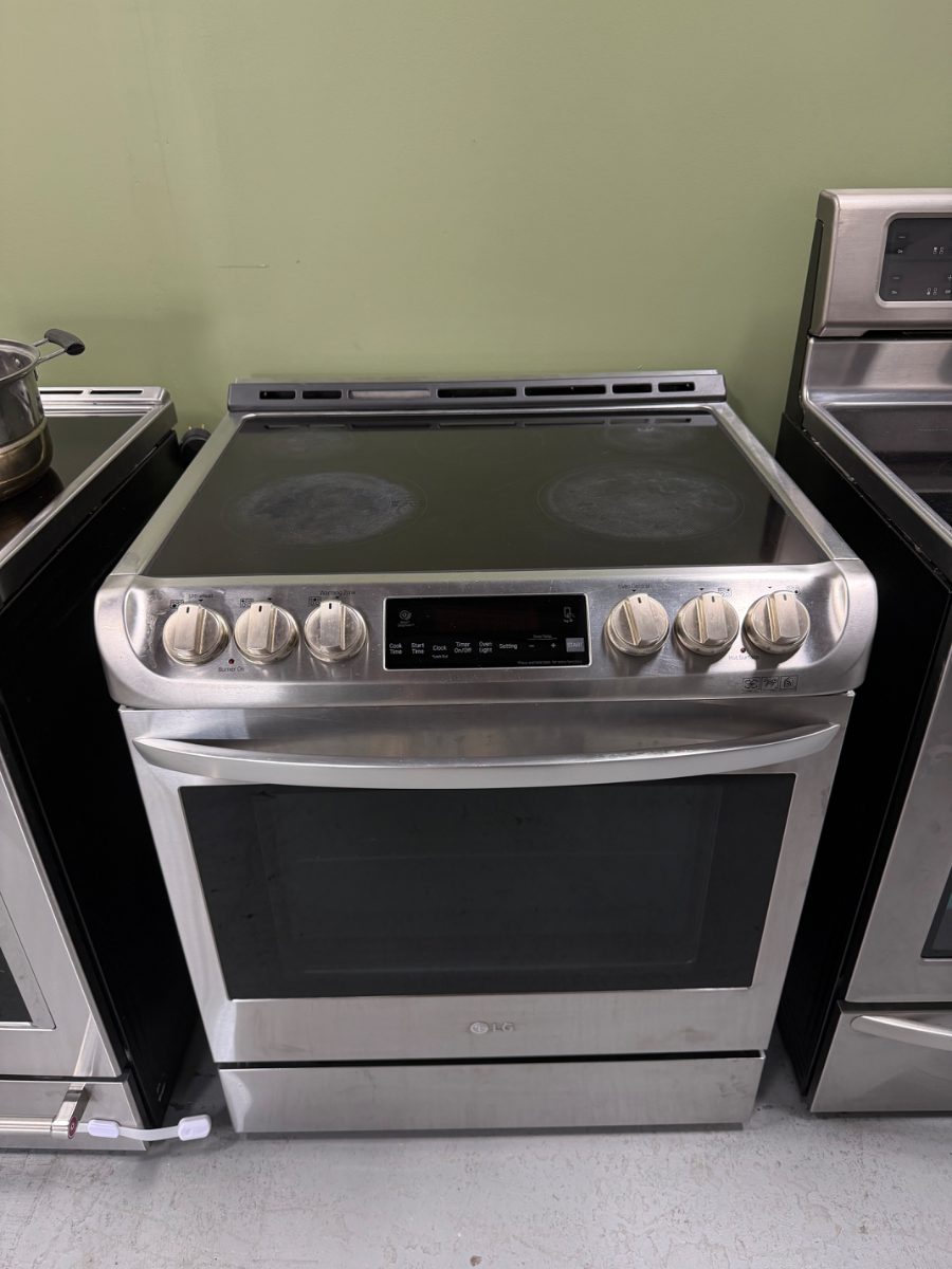 LG 30”LG Stainless Steel Electric Range LSE5613ST/00 - View 4