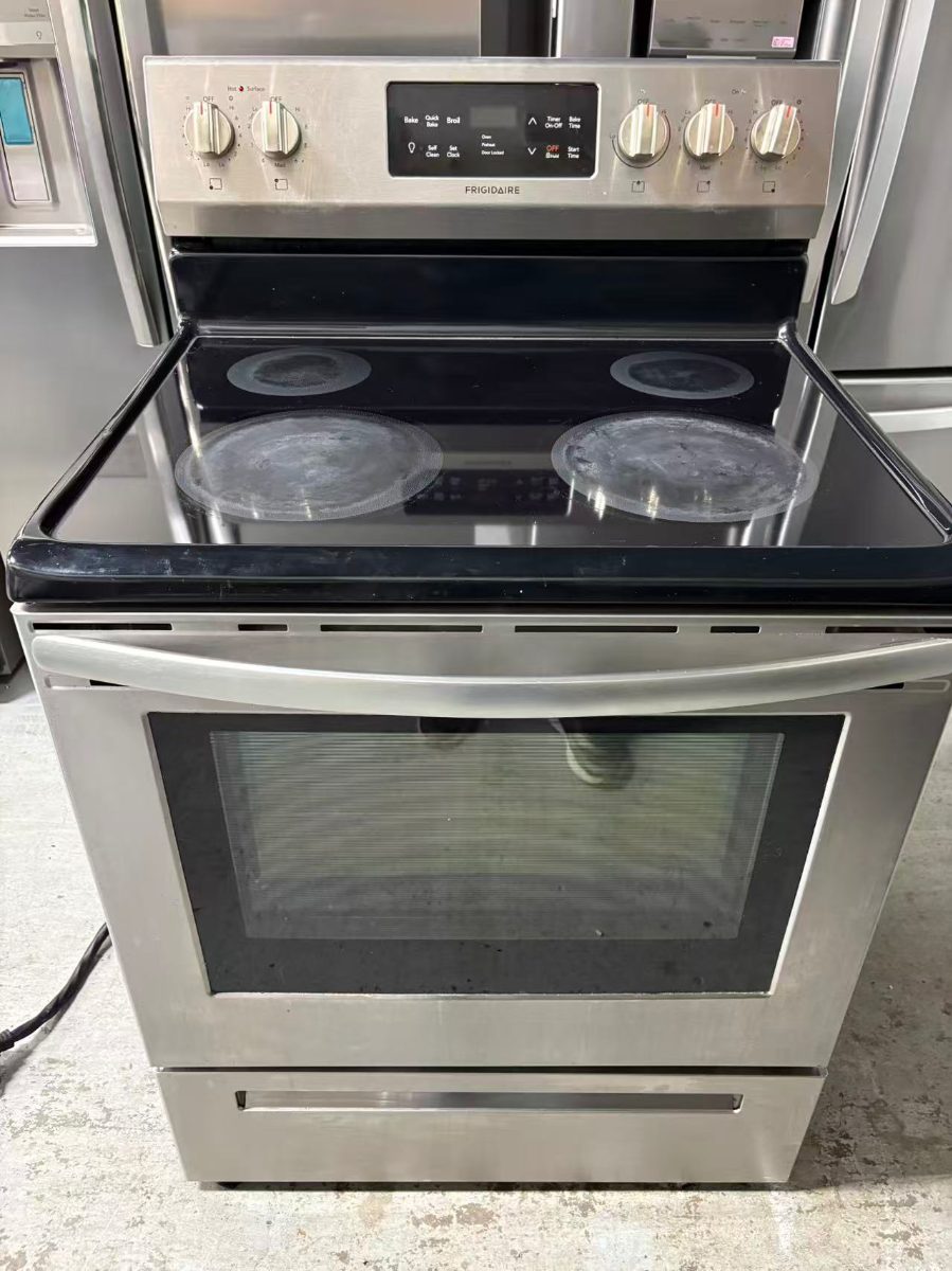 Frigidaire 30”Frigidaire Electric Range CFEF3056USC - View 2