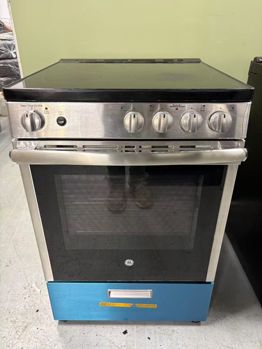 GE 24”GE Stainless Steel Electric Range – Glass Cooktop – $450 JCAS640RM1SS - View 2