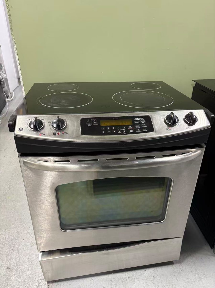 GE GE 30" Electric Range JCSP41SVSS - View 2