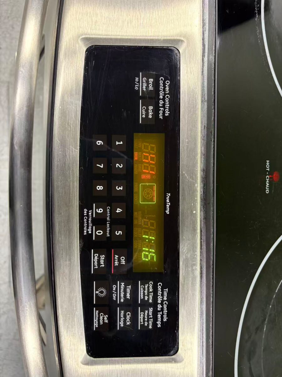 GE GE 30" Electric Range JCSP41SVSS - View 4