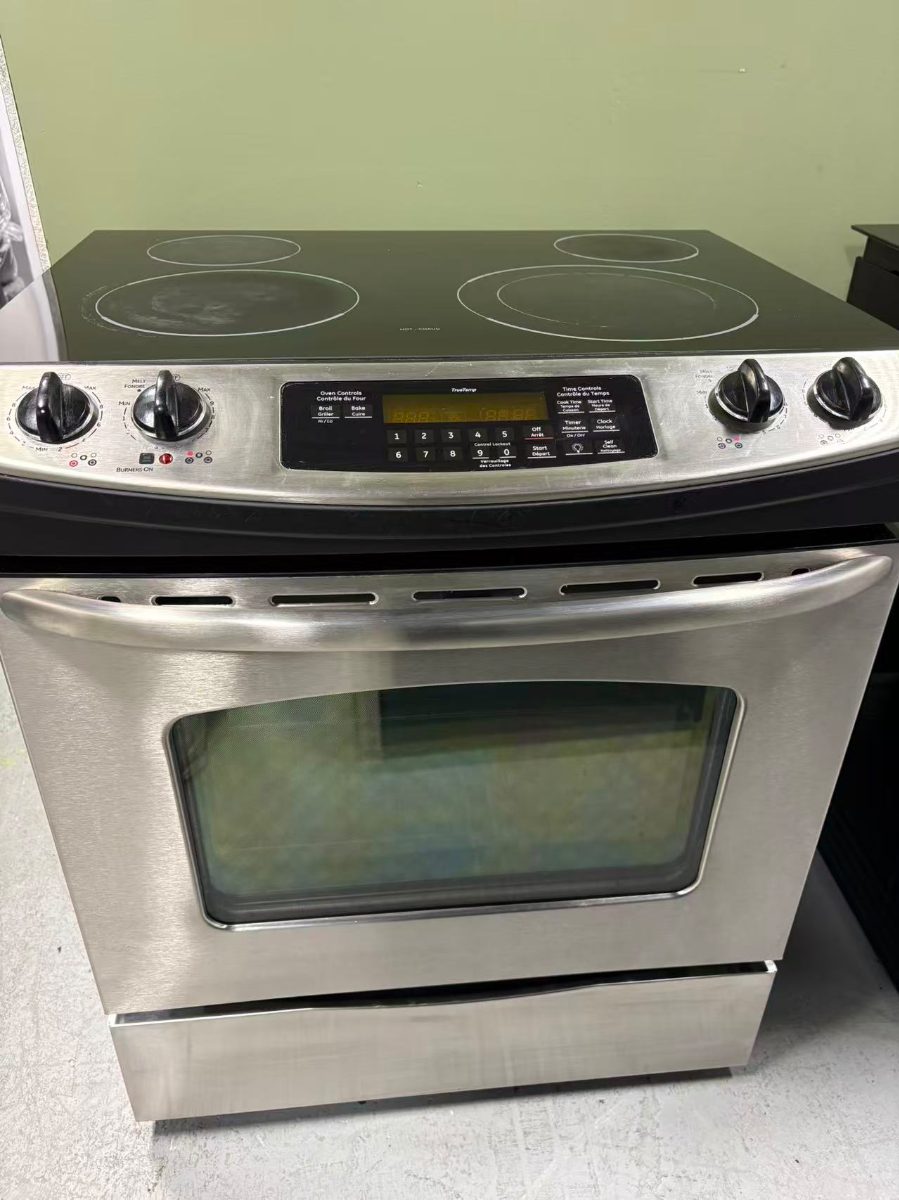 GE GE 30" Electric Range JCSP41SVSS - View 8